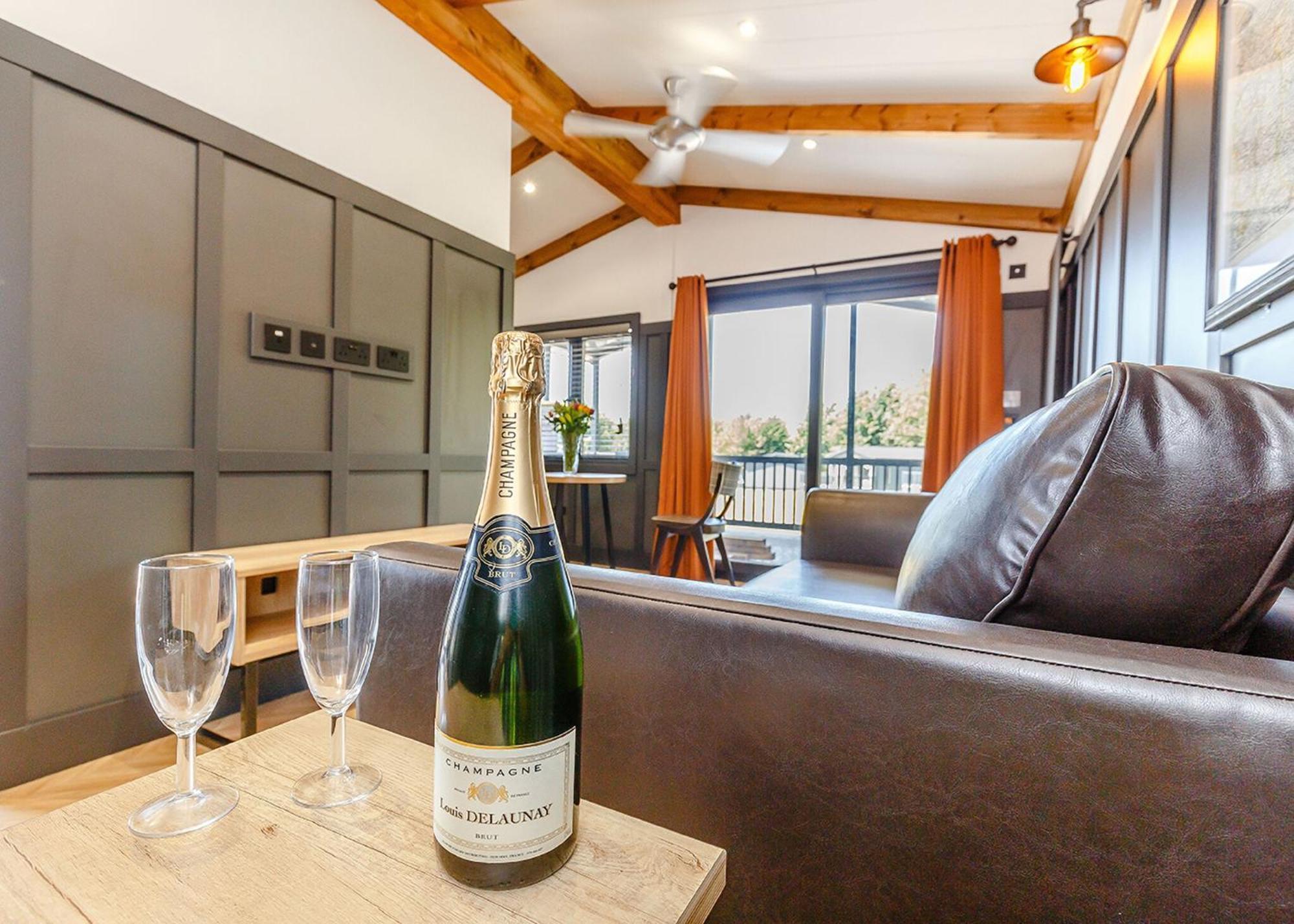 Rivendale Lodge Retreat Ashbourne  Extérieur photo